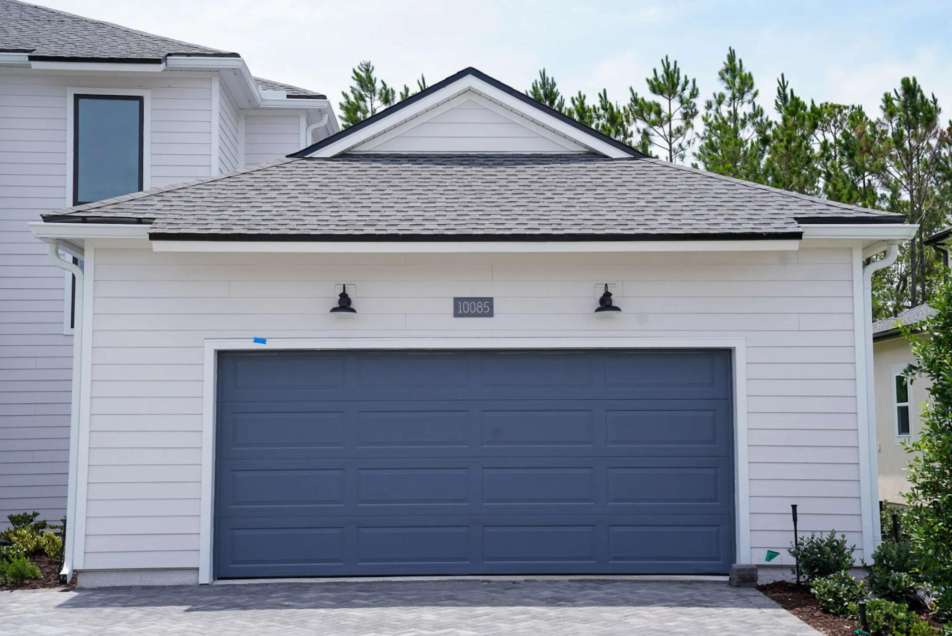 Professional Garage Door Installation in Jacksonville Beach