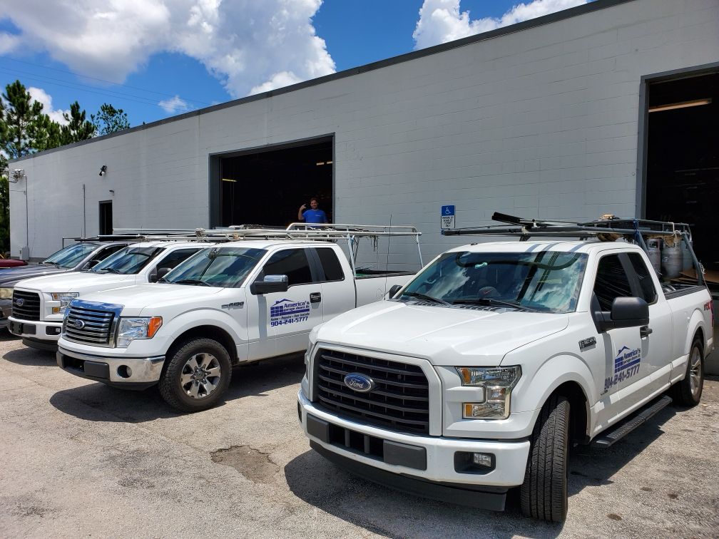 Professional garage door repair service in Jacksonville Beach FL
